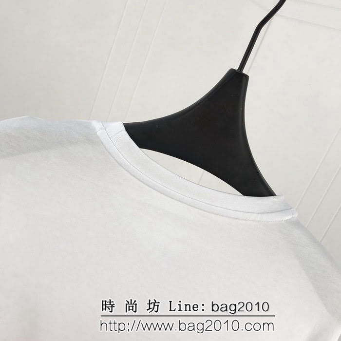 PRADA普拉達 19早春 外星人字母短袖 數碼直噴工藝 絲光棉面料 男女同款 ydi2129